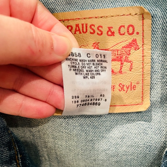 Levi’s vintage 2004 classic button denim jean jacket pockets SZ M juniors blue - Picture 6 of 11